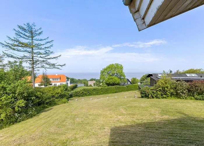 3 Bedroom Gorgeous In Feriehus