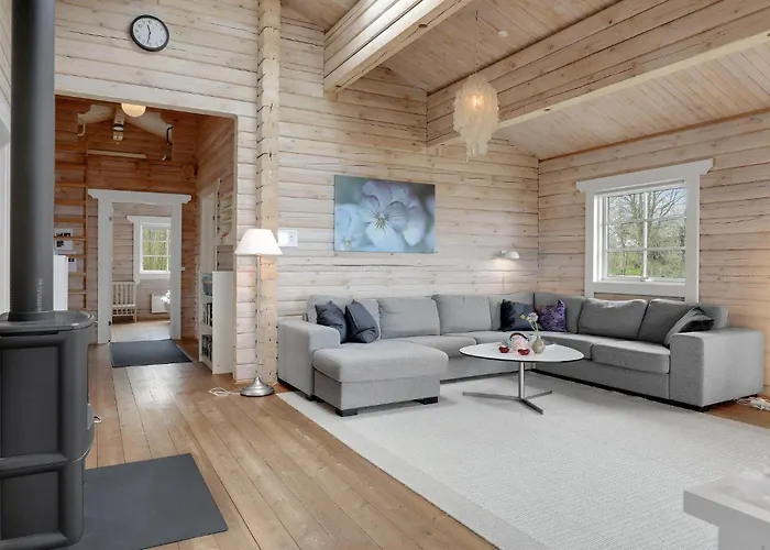 3 Bedroom Gorgeous In Feriehus *